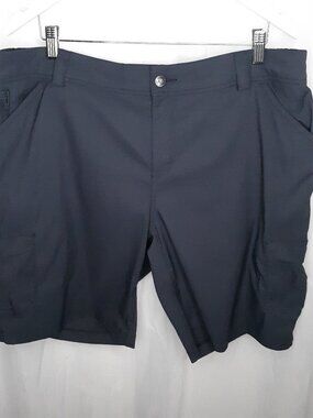 Duluth Women's Plus Dry On the Fly Cargo Shorts 10" 50+ UV Protection